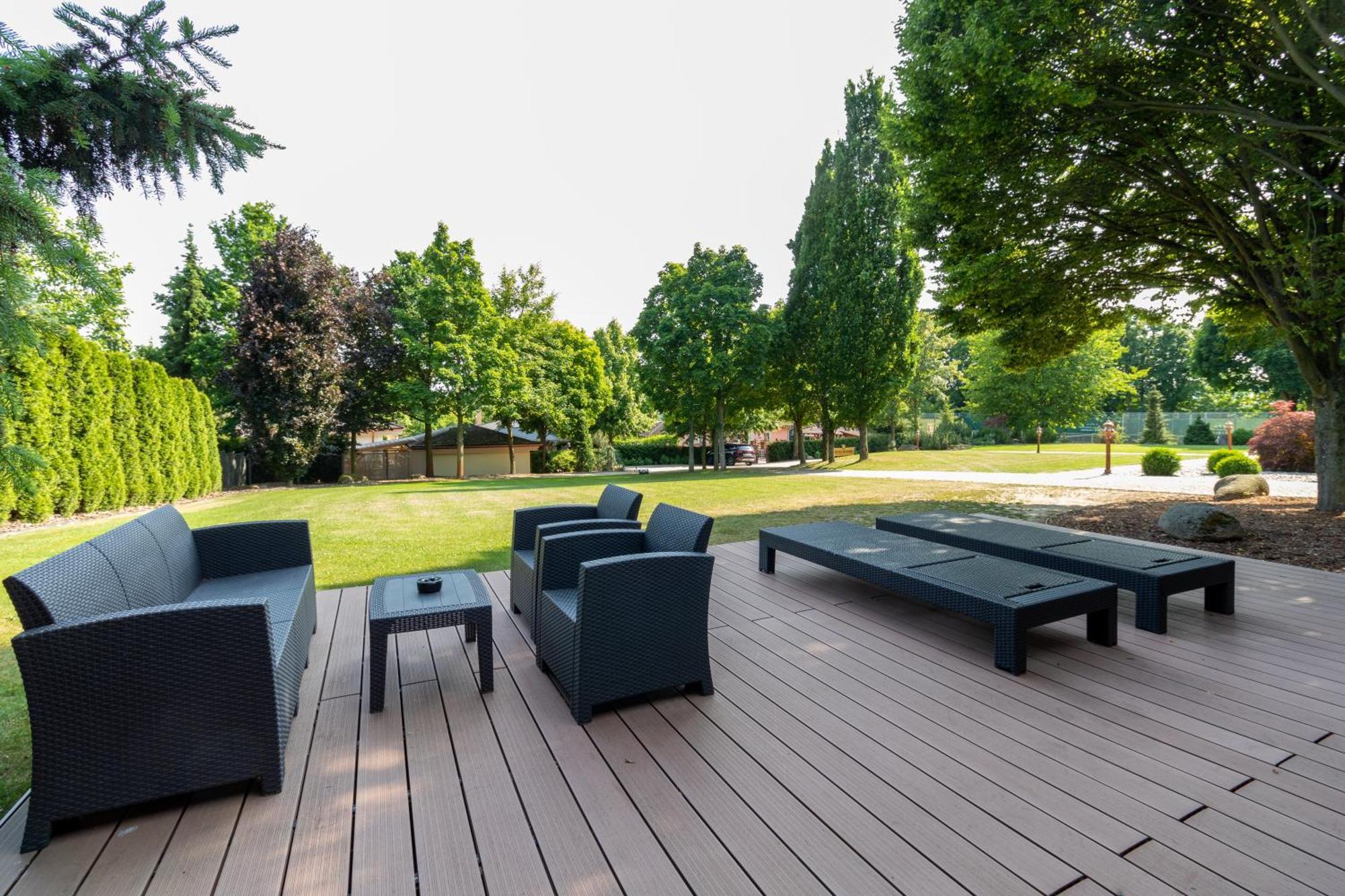Hotel Resort Lovecka Basta Страконіце Екстер'єр фото