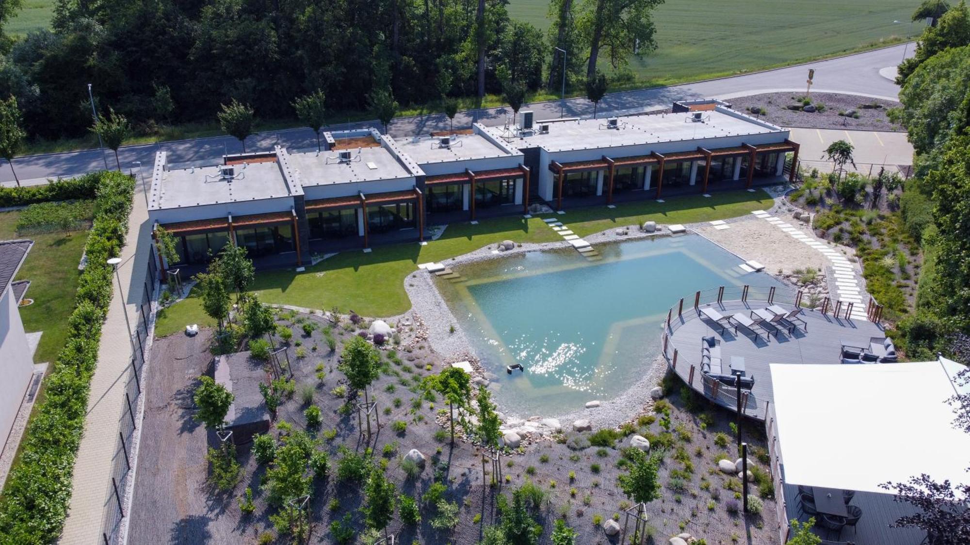 Hotel Resort Lovecka Basta Страконіце Екстер'єр фото